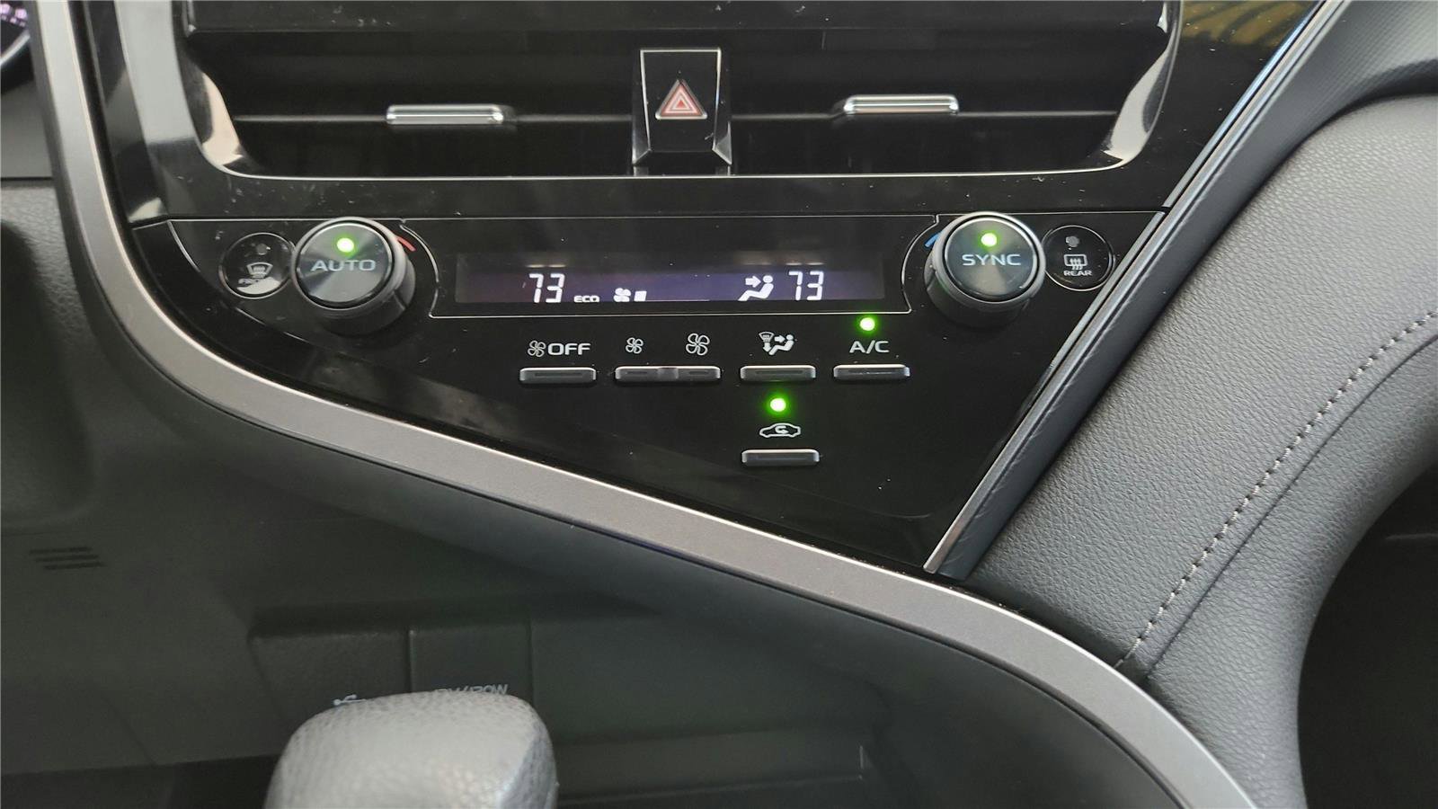 Used 2022 Toyota Camry LE image 30