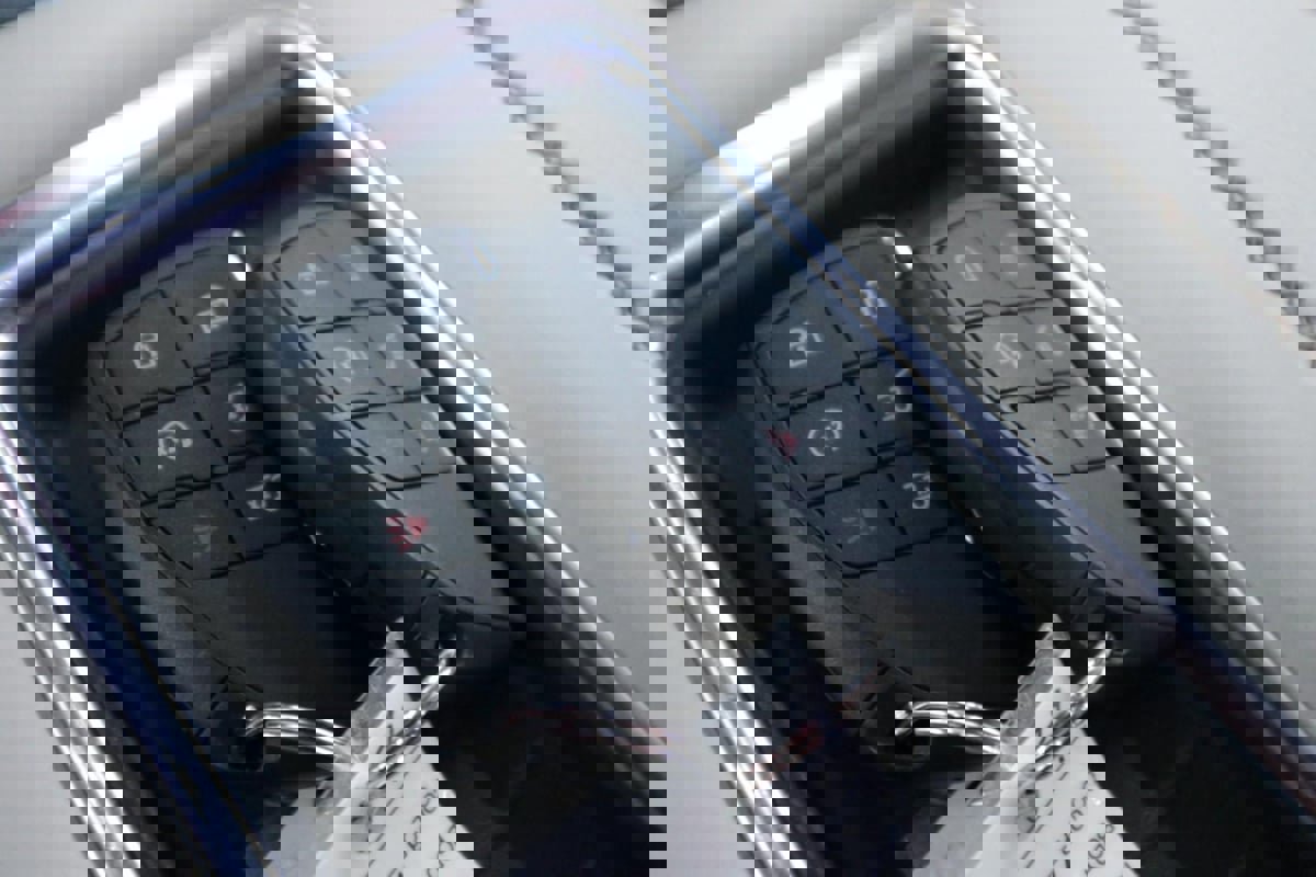 Used 2023 GMC Yukon XL Denali image 21