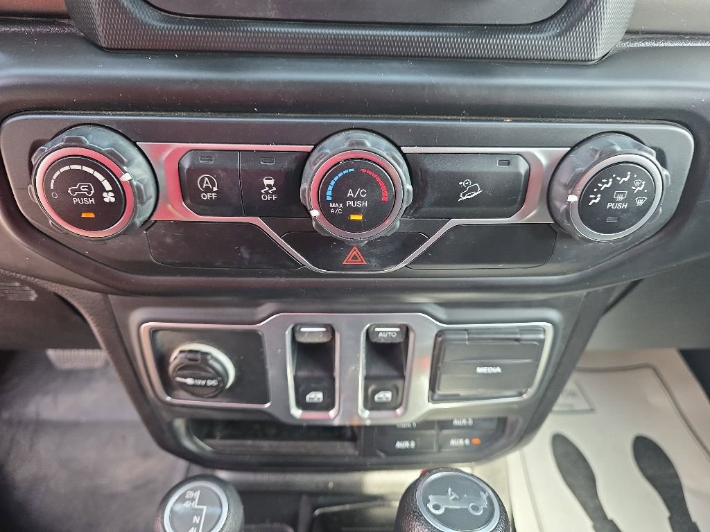 Used 2018 Jeep Wrangler Sport AWD/4WD image 23