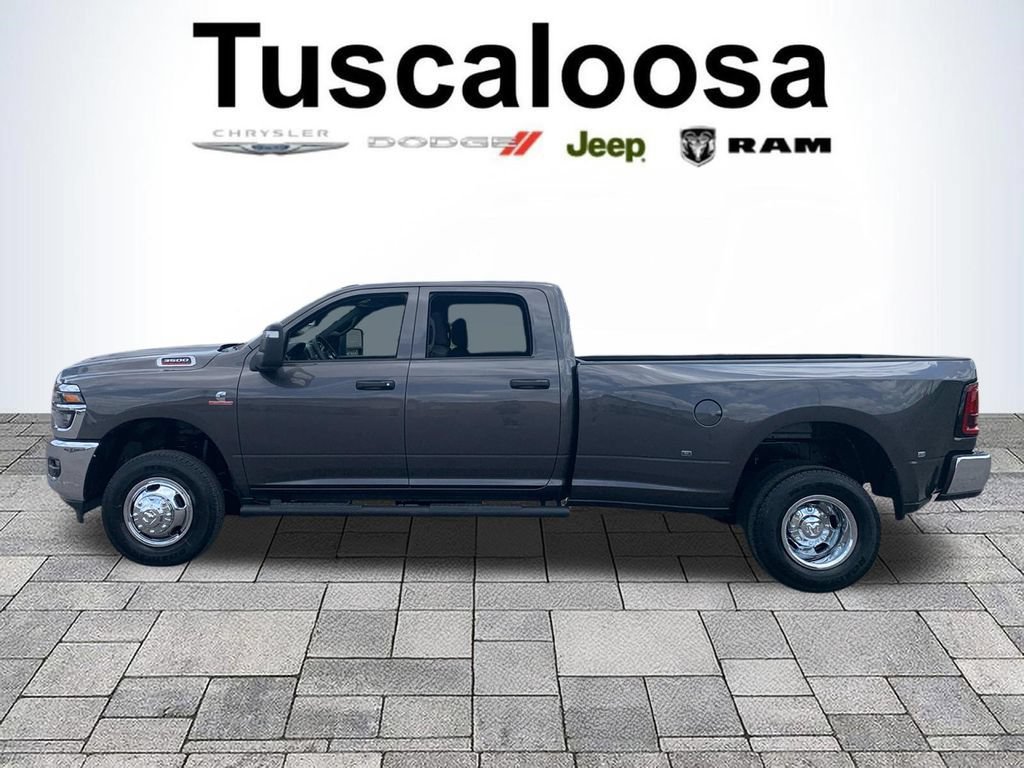 New 2026 RAM 3500 Tradesman AWD/4WD image 4