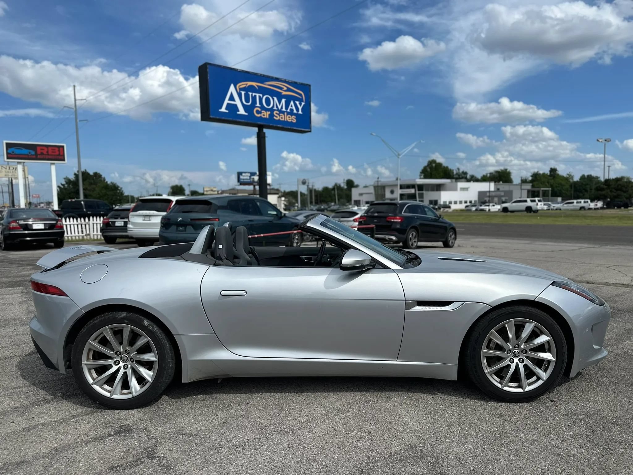 Used 2014 Jaguar F-TYPE Convertible RWD image 8