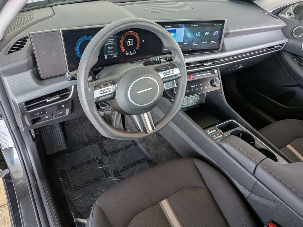Used 2025 Hyundai Sonata SEL FWD image 13