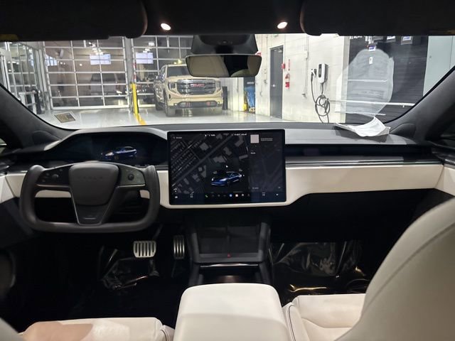 Used 2022 Tesla Model S Plaid image 32