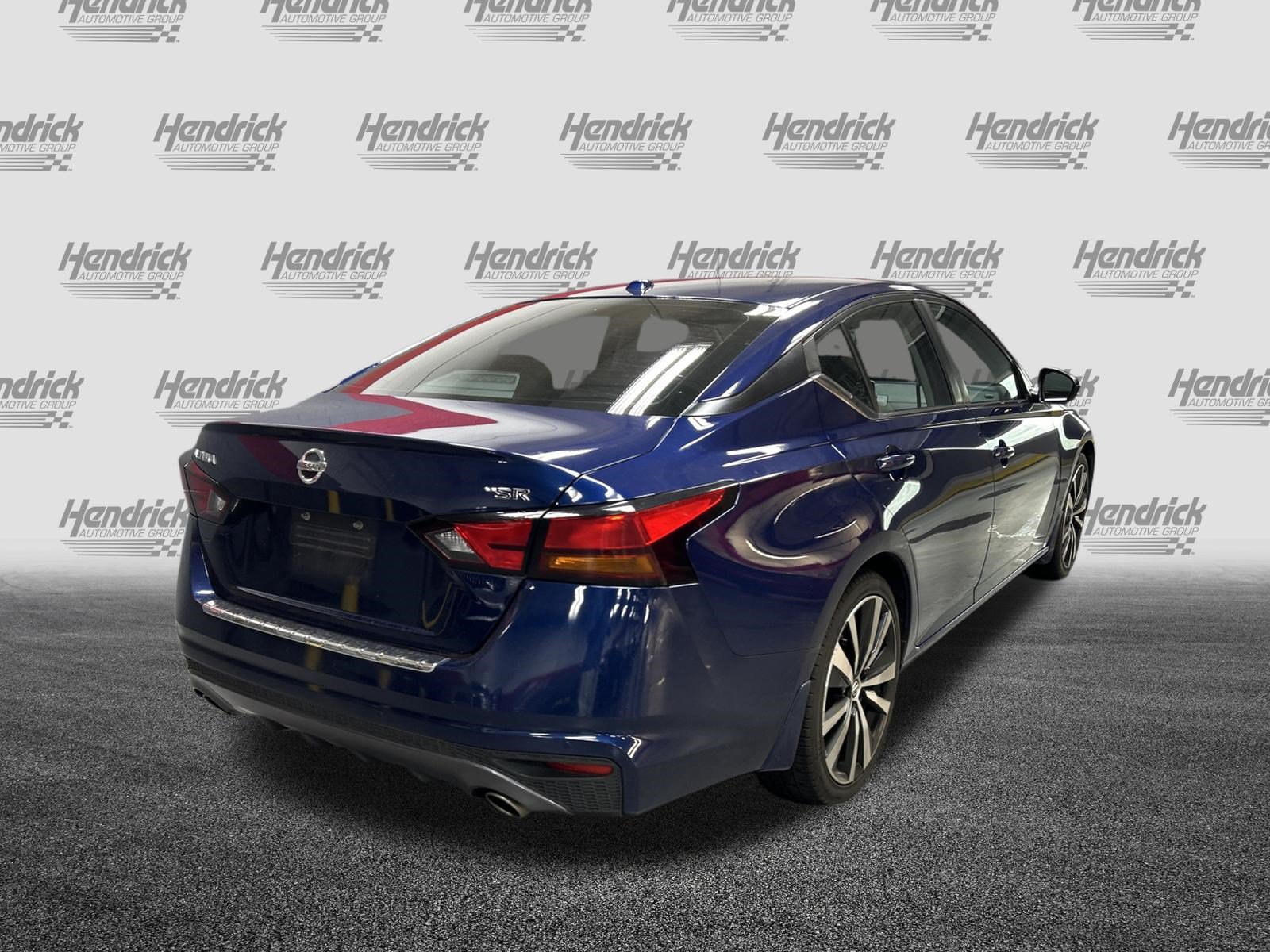 Used 2021 Nissan Altima 2.5 SR w/ SR Premium Package FWD image 11
