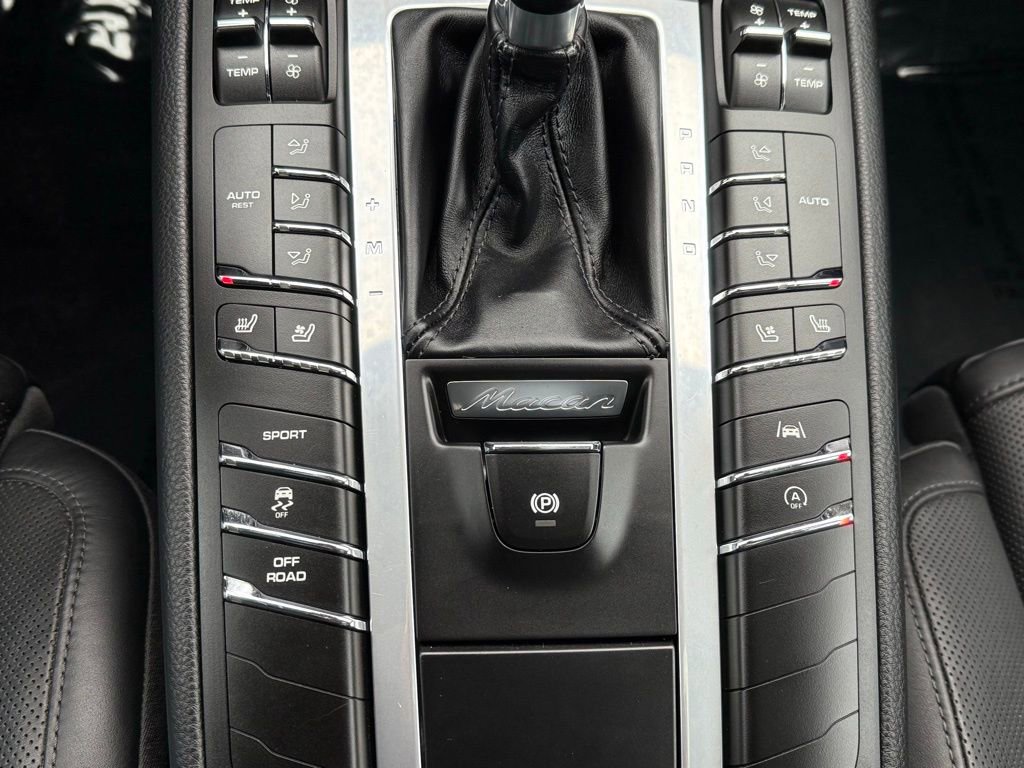 Used 2020 Porsche Macan S AWD/4WD image 35
