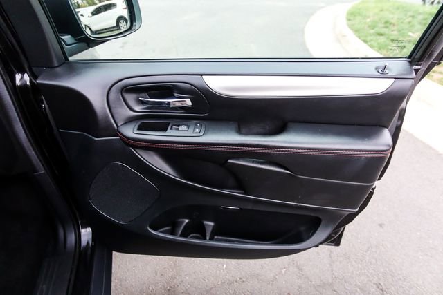 Used 2019 Dodge Grand Caravan GT image 49