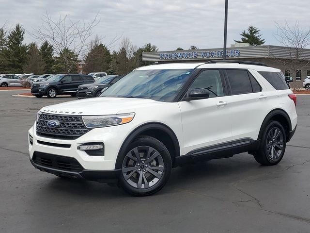 Certified 2023 Ford Explorer XLT w/ Equipment Group 202A image 3