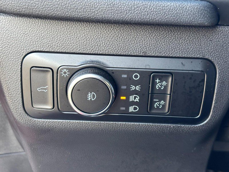 Used 2023 Ford Escape Platinum image 17