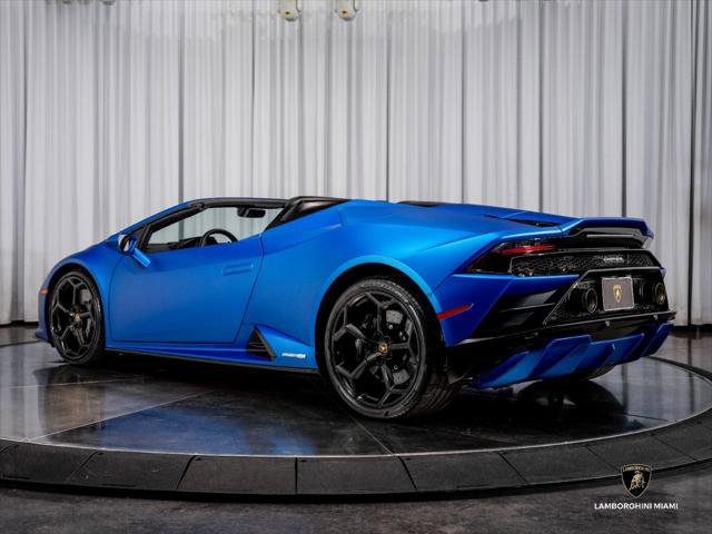 Used 2023 Lamborghini Huracan EVO RWD image 13