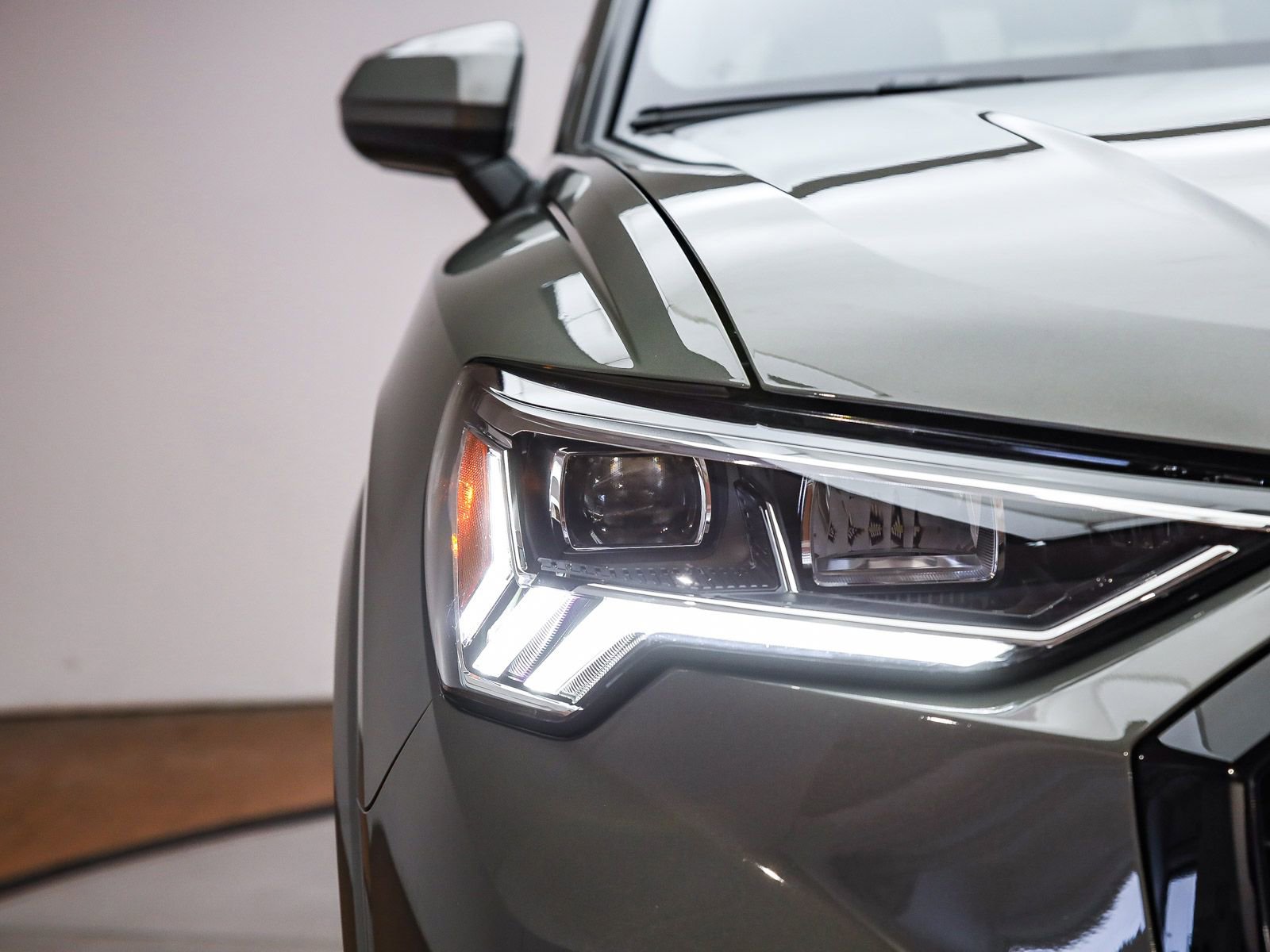 Certified 2025 Audi Q3 2.0T Premium w/ Convenience Package image 8