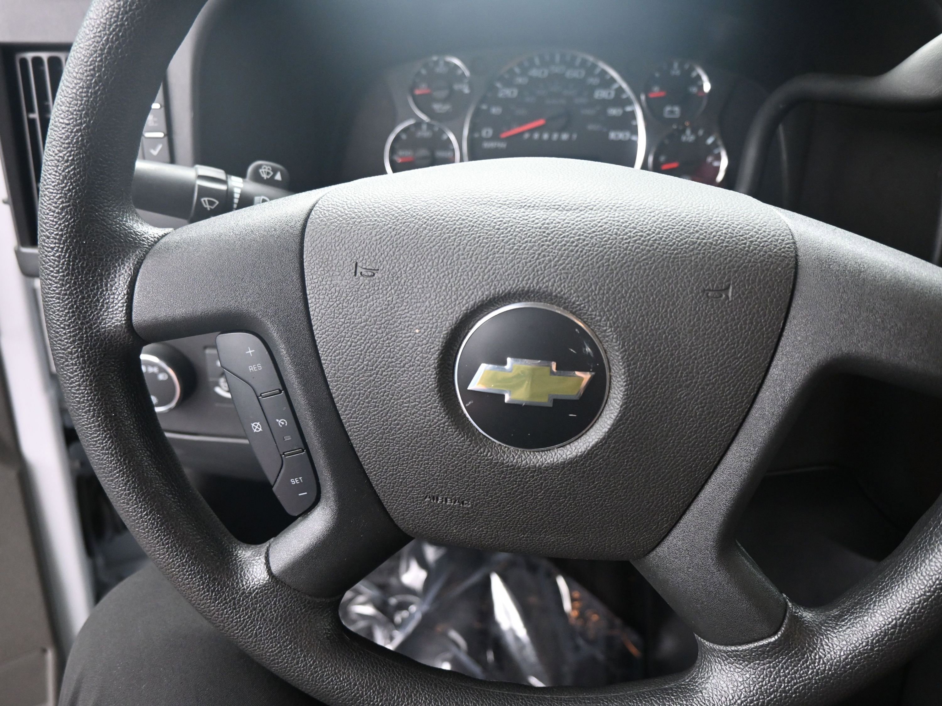 Certified 2024 Chevrolet Express 2500 w/ Driver Convenience Package image 15