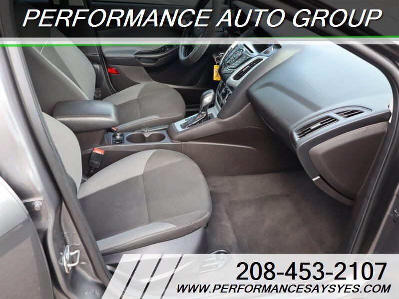 Used 2014 Ford Focus SE FWD image 9