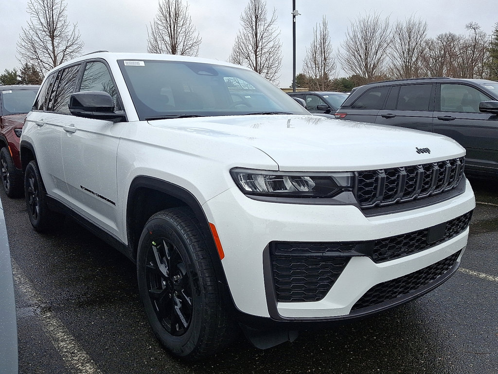 New 2026 Jeep Grand Cherokee 4WD image 3