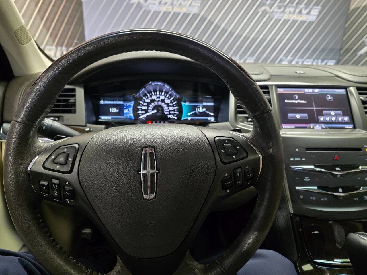 Used 2014 Lincoln MKS AWD w/ Equipment Group 201A image 20