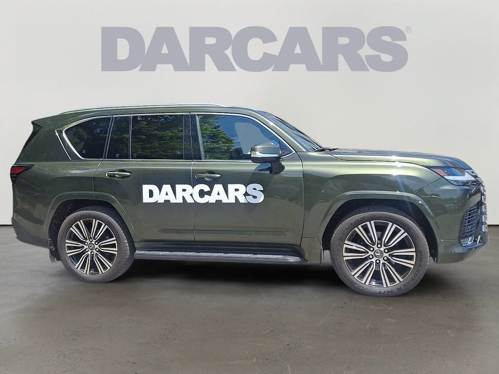 Used 2025 Lexus LX 600 4WD w/ Accessory Package (2T) image 7