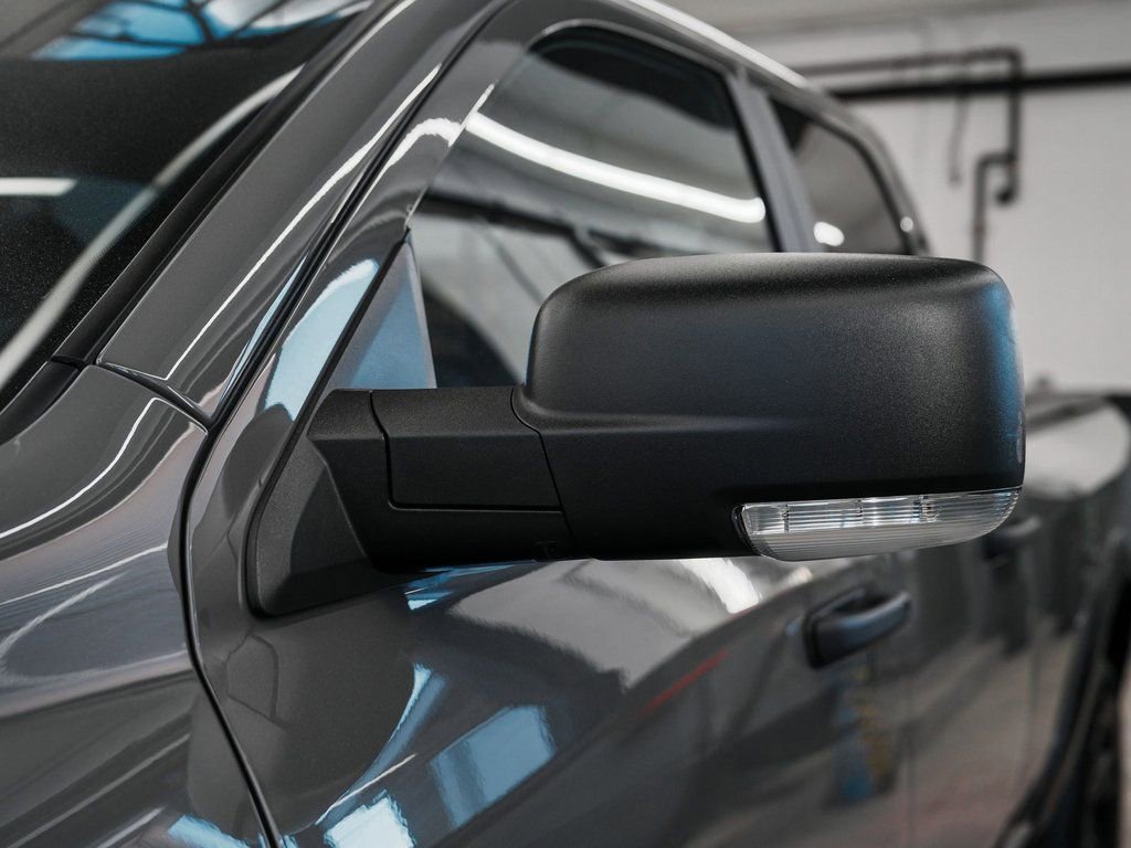 Used 2022 RAM 1500 Classic Warlock w/ Ceramic Gray Warlock Package image 40