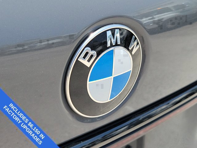 Used 2022 BMW 740i w/ M Sport Package RWD image 10