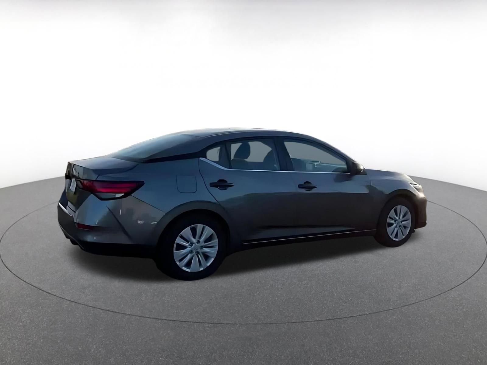 Used 2025 Nissan Sentra S FWD image 14