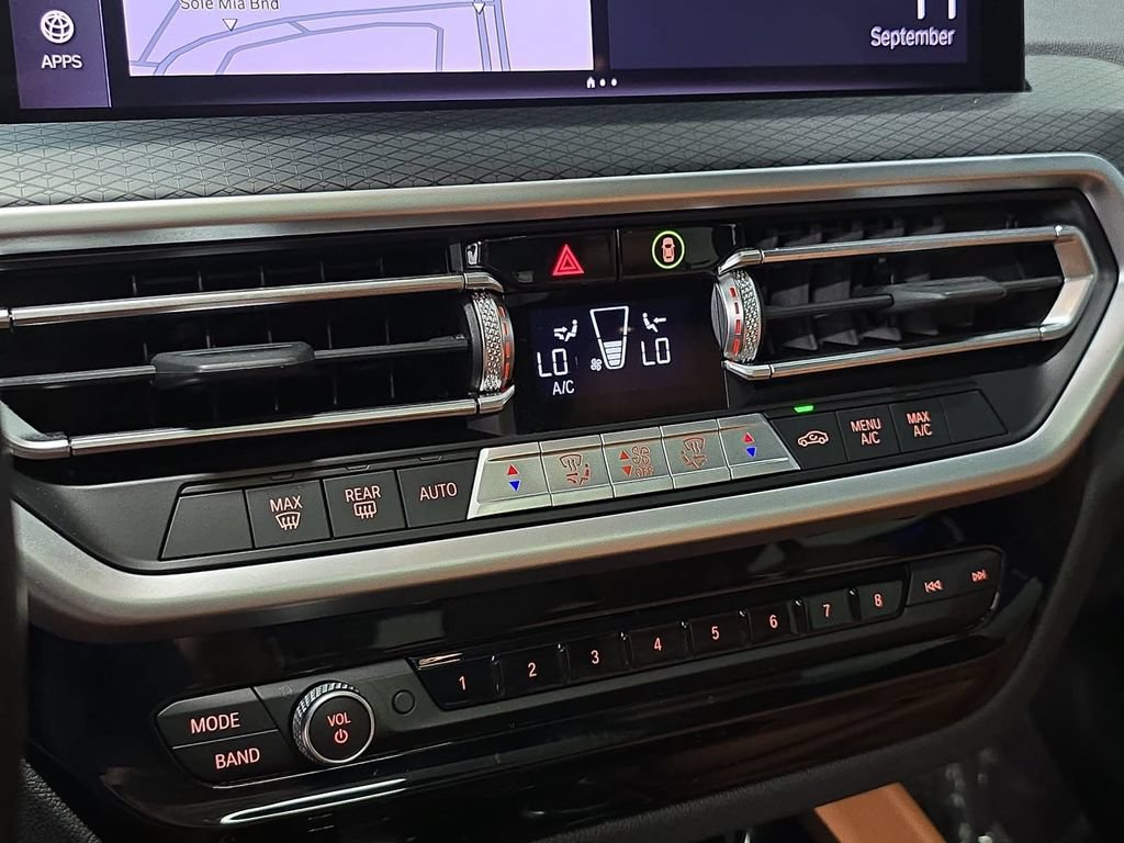 Used 2022 BMW X4 xDrive30i w/ M Sport Package 2 AWD/4WD image 19