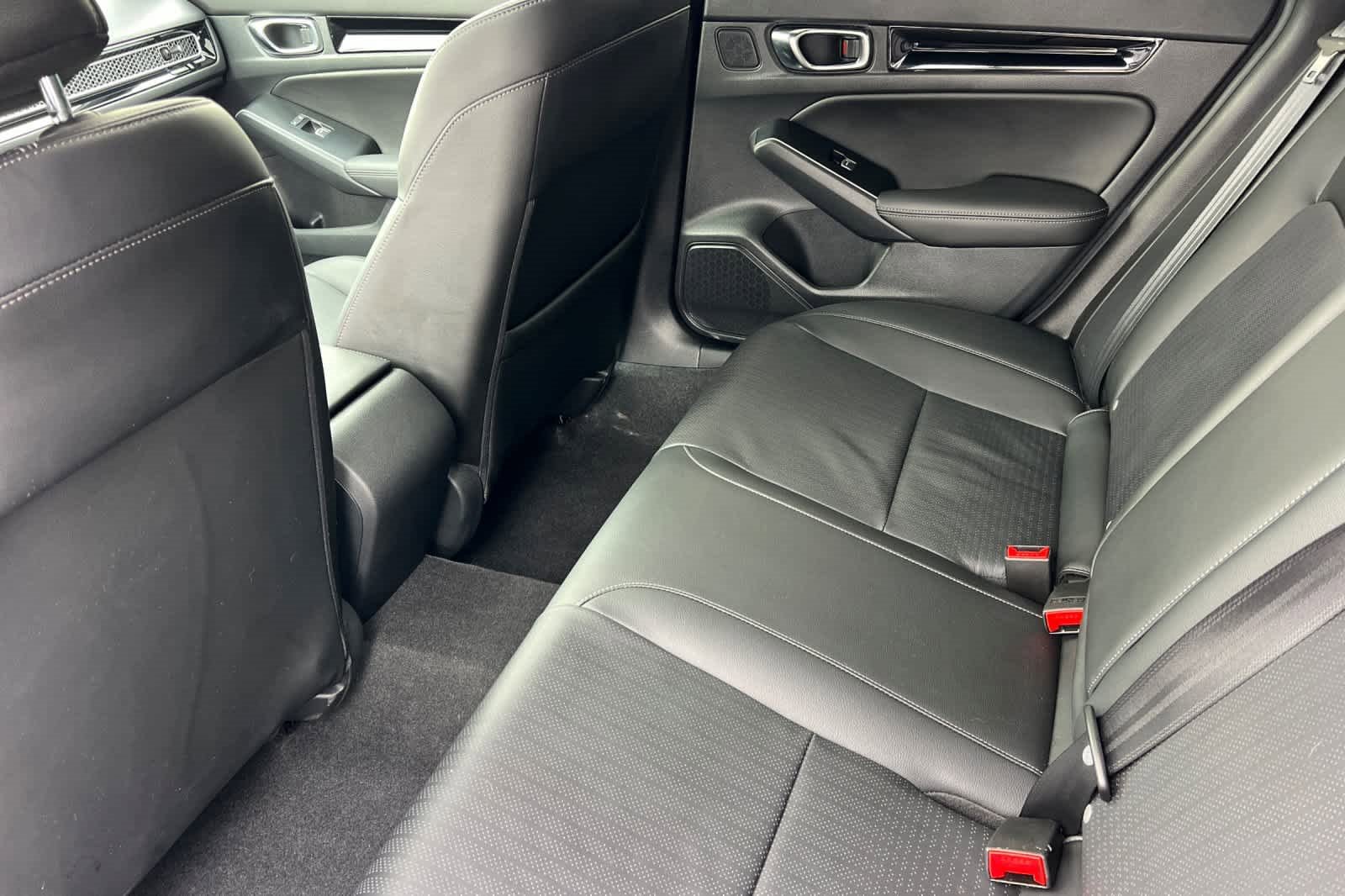 Used 2025 Honda Civic Sport image 4