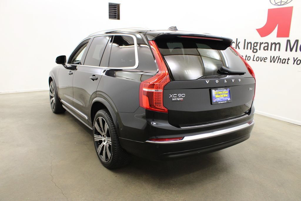 Used 2023 Volvo XC90 B6 Ultimate w/ Lounge Package AWD/4WD image 3