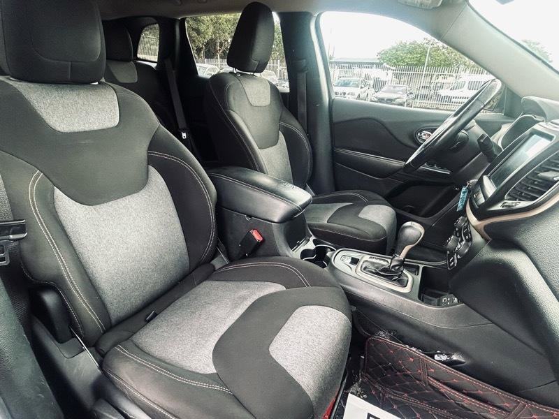 Used 2014 Jeep Cherokee Latitude image 15