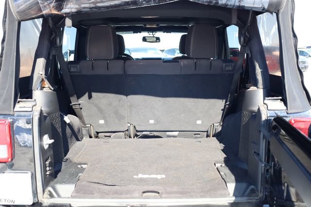 Used 2015 Jeep Wrangler Unlimited Sahara w/ Dual Top Group image 24