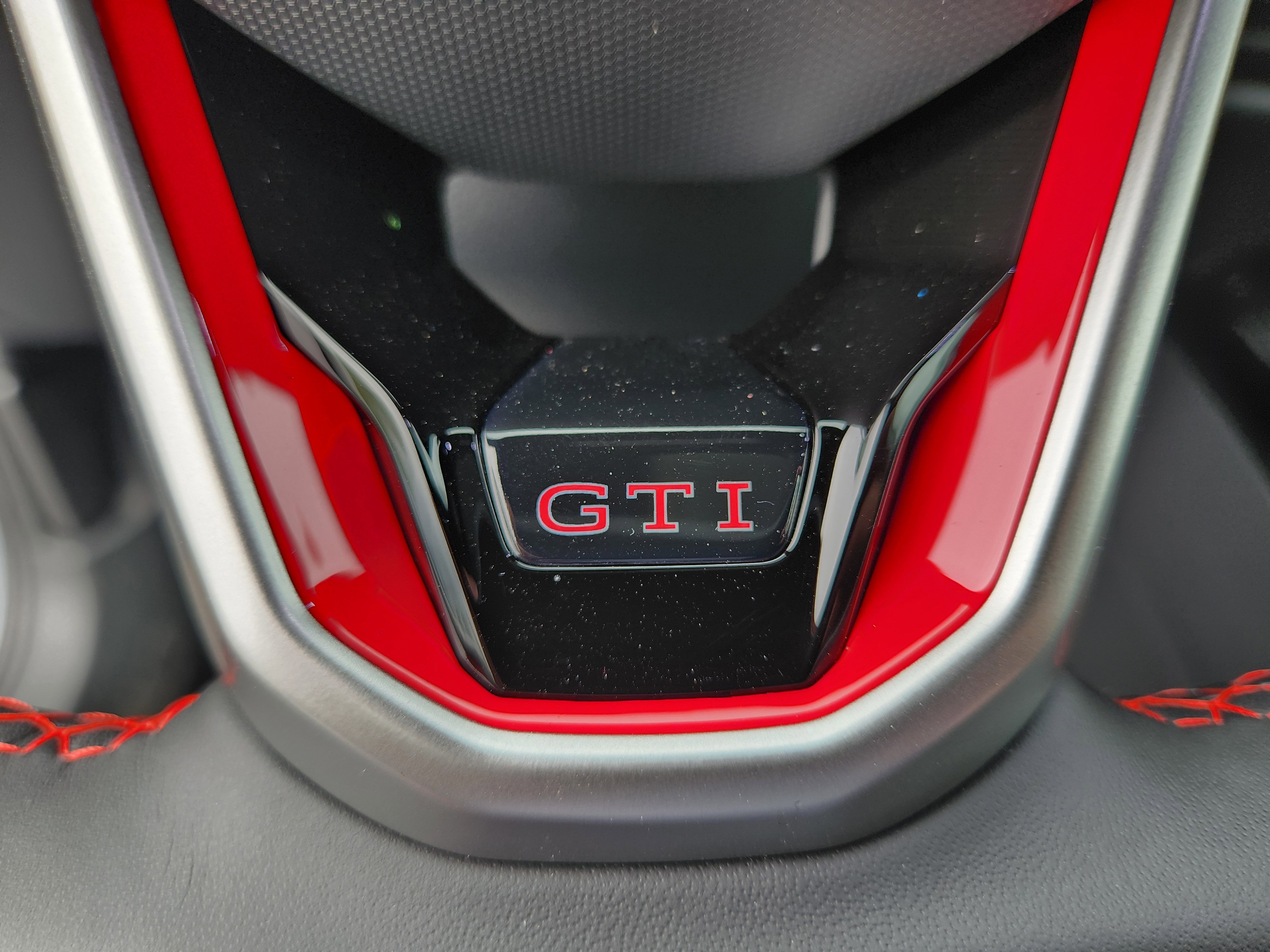 New 2025 Volkswagen Golf SE image 16