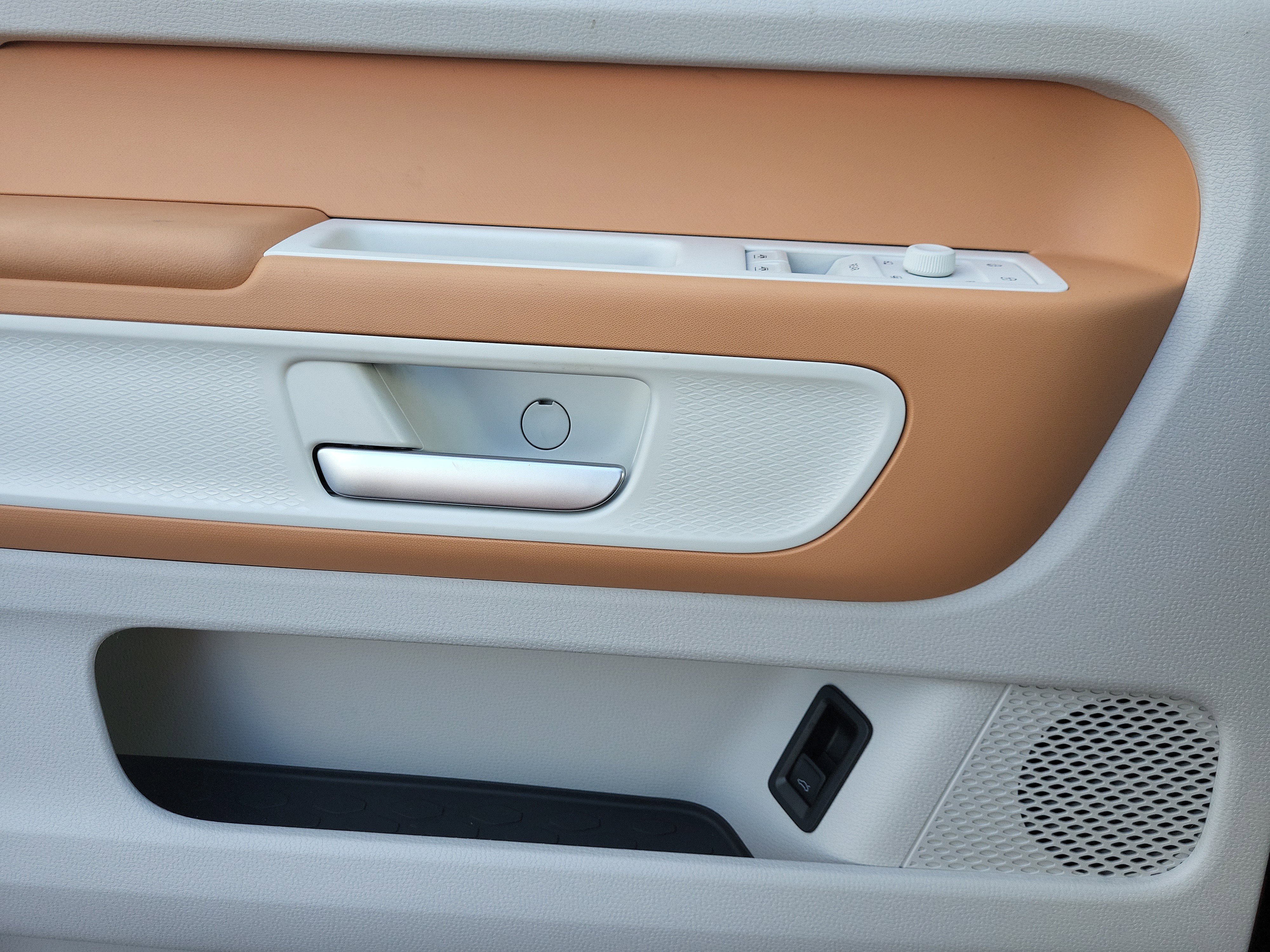 New 2025 Volkswagen ID. Buzz 1st Edition image 17