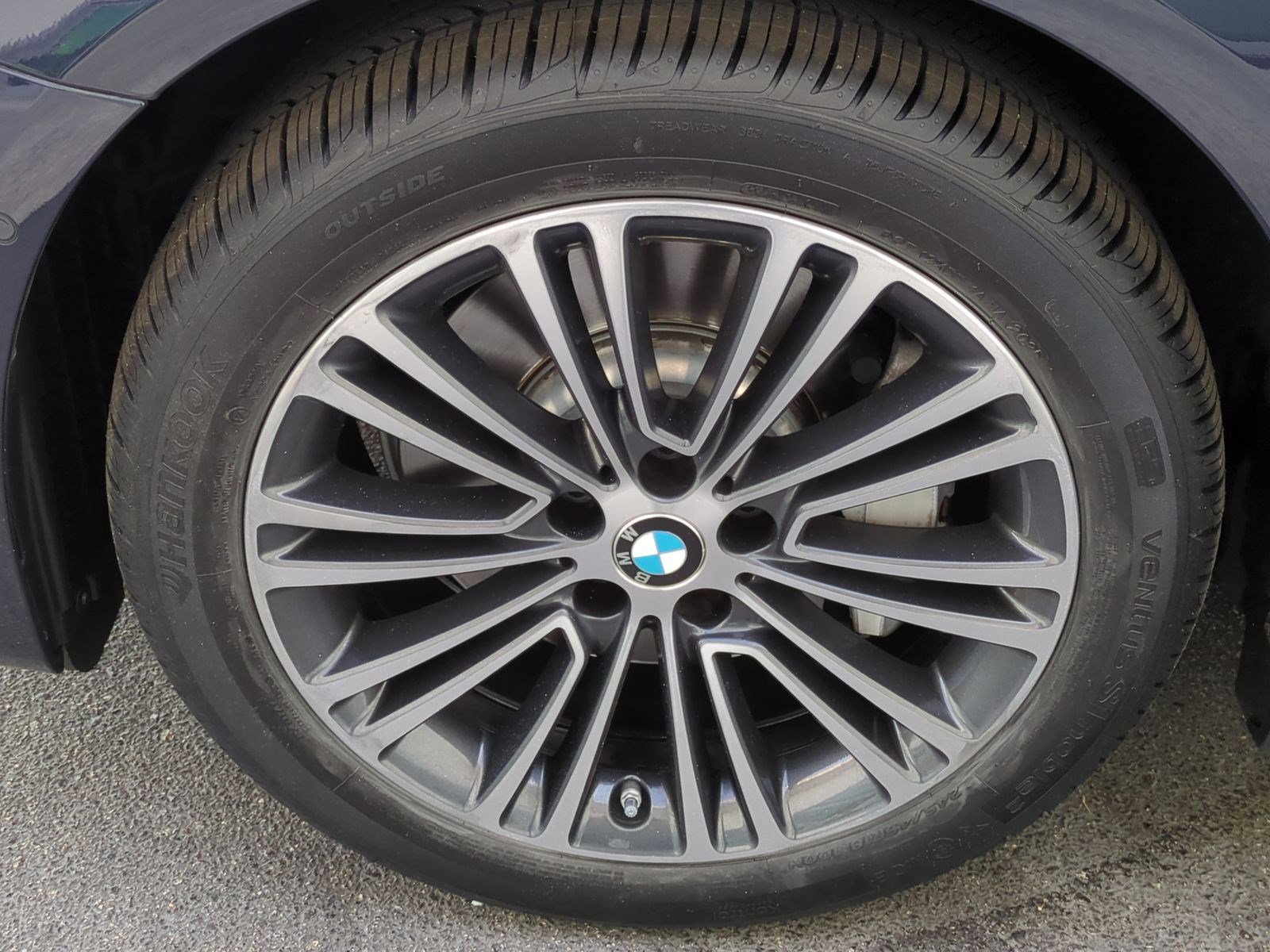 Used 2019 BMW 530e w/ Convenience Package image 13