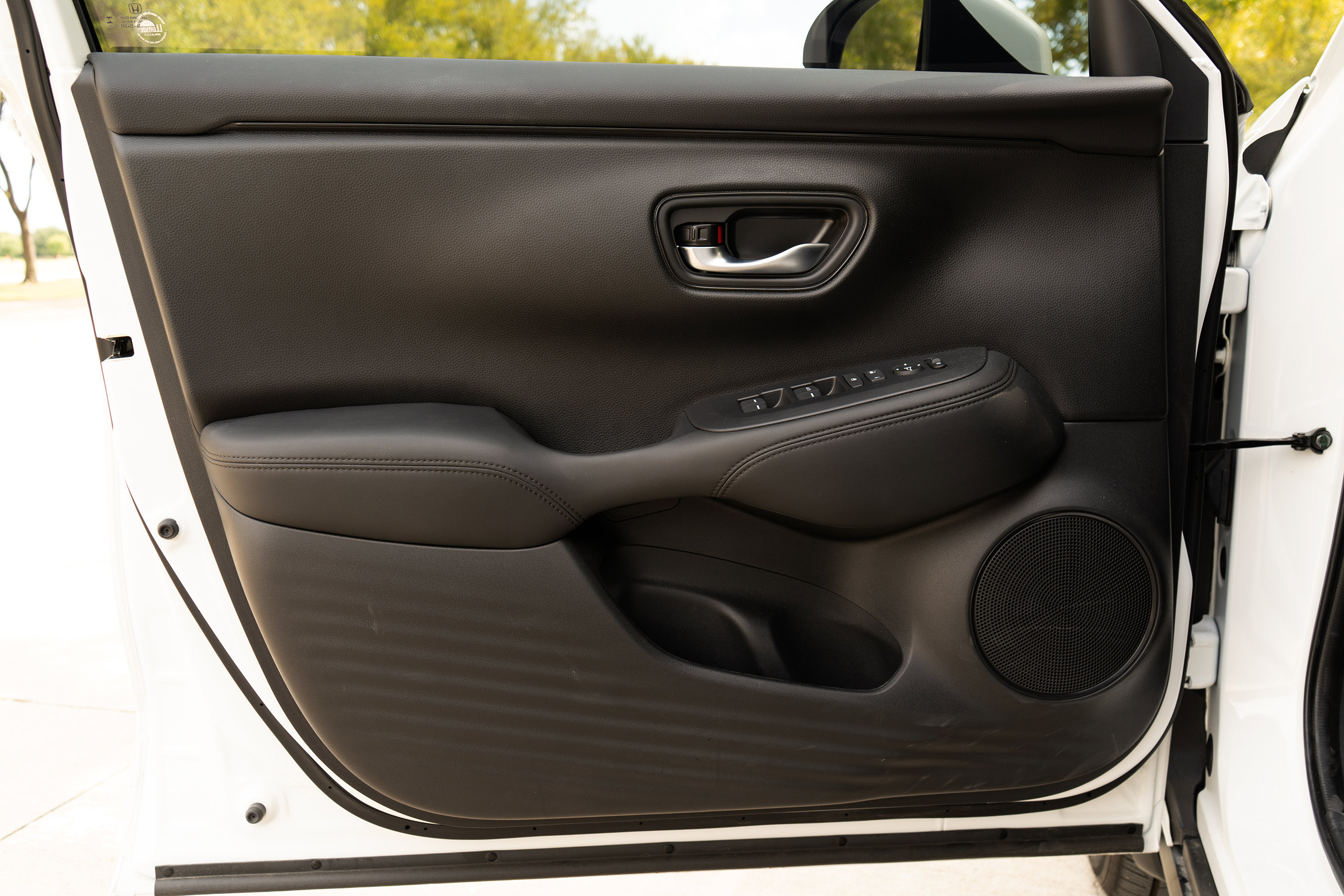 Certified 2026 Honda HR-V LX image 39