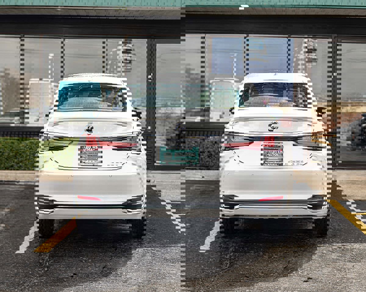 Used 2021 Lexus ES 250 w/ Accessory Package 2 image 12