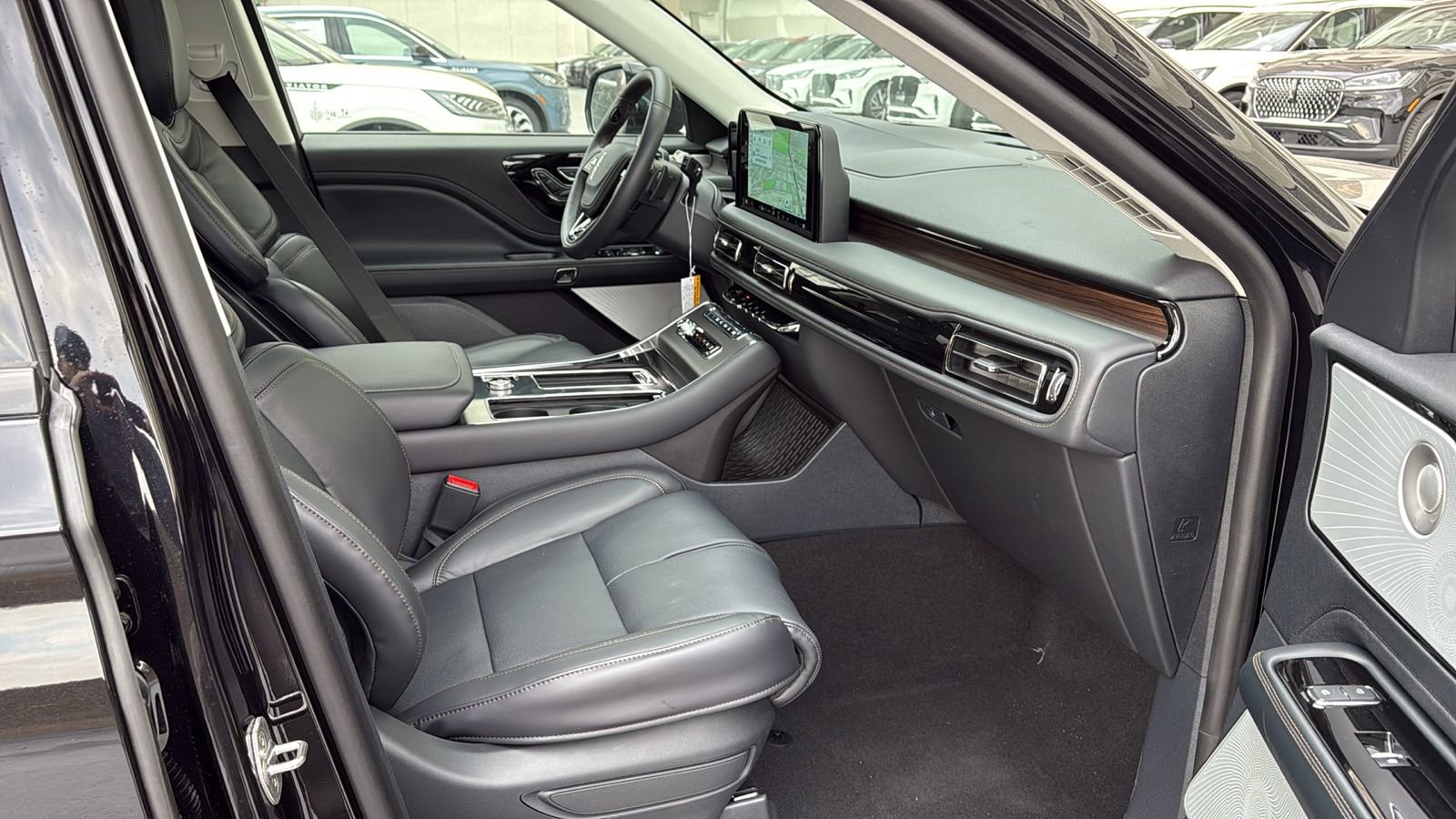 New 2026 Lincoln Aviator Reserve image 6