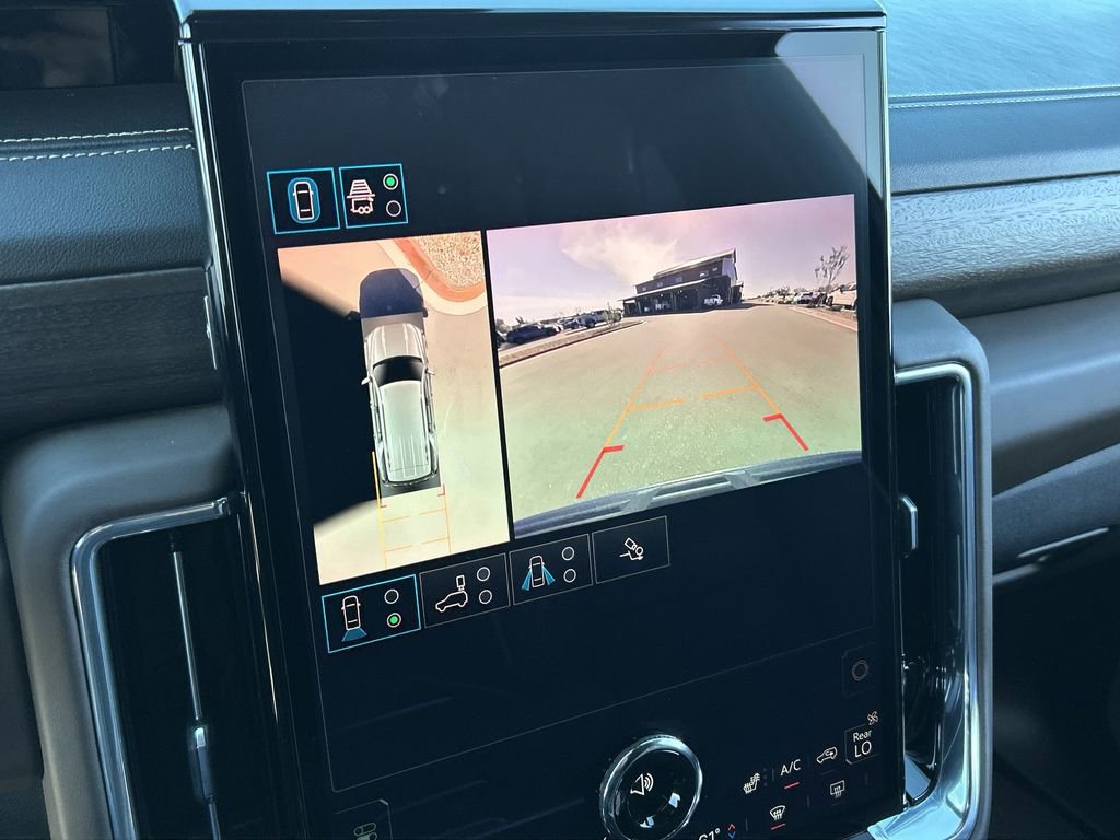 Used 2025 GMC Yukon Denali Ultimate image 15