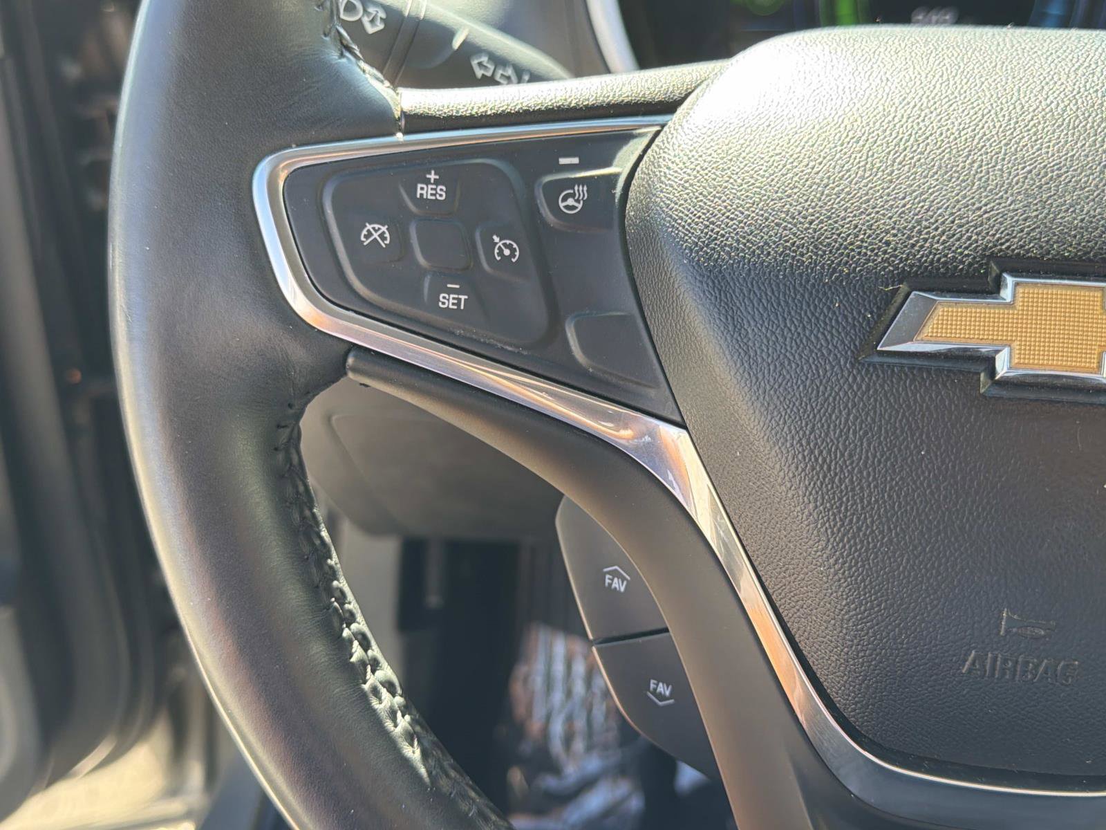 Used 2017 Chevrolet Volt LT w/ Comfort Package image 16