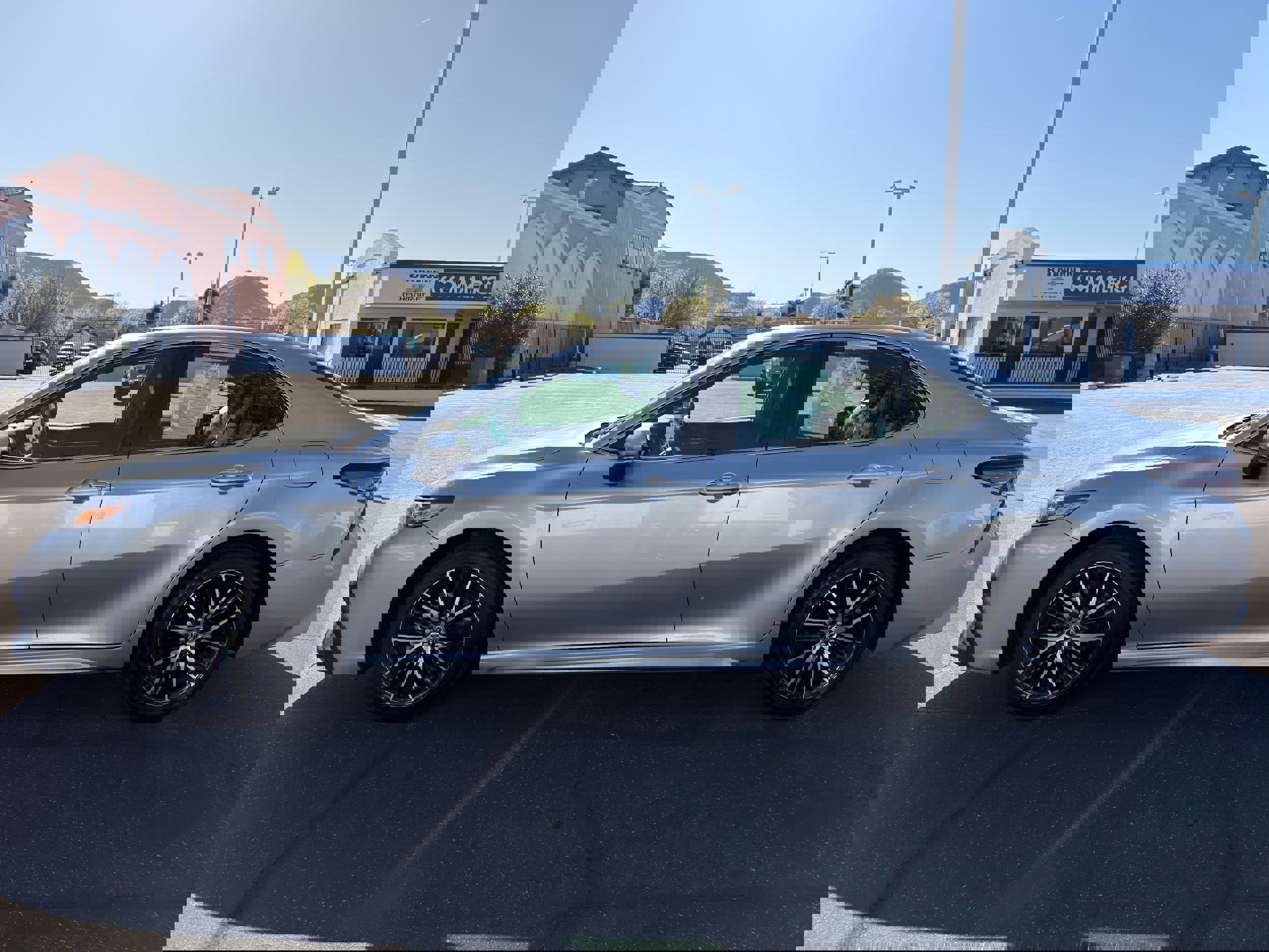 Used 2024 Toyota Camry SE image 5