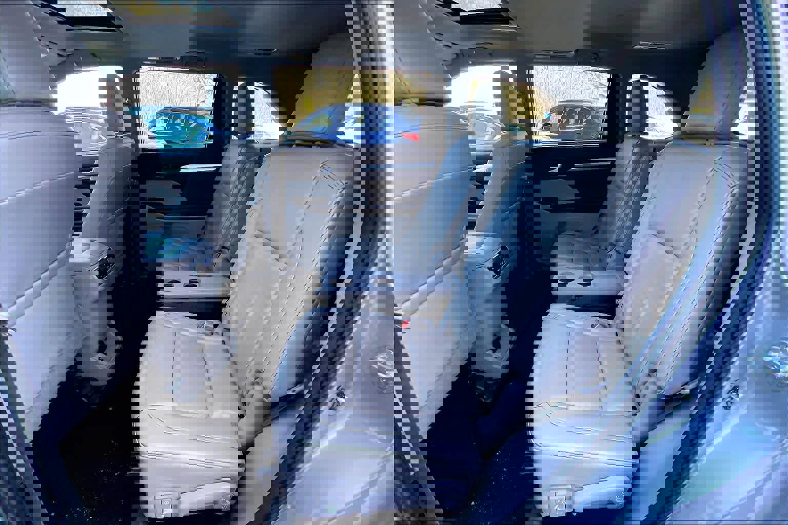 Used 2019 Toyota Highlander XLE w/ Carpet Mat Package (TMS) image 20