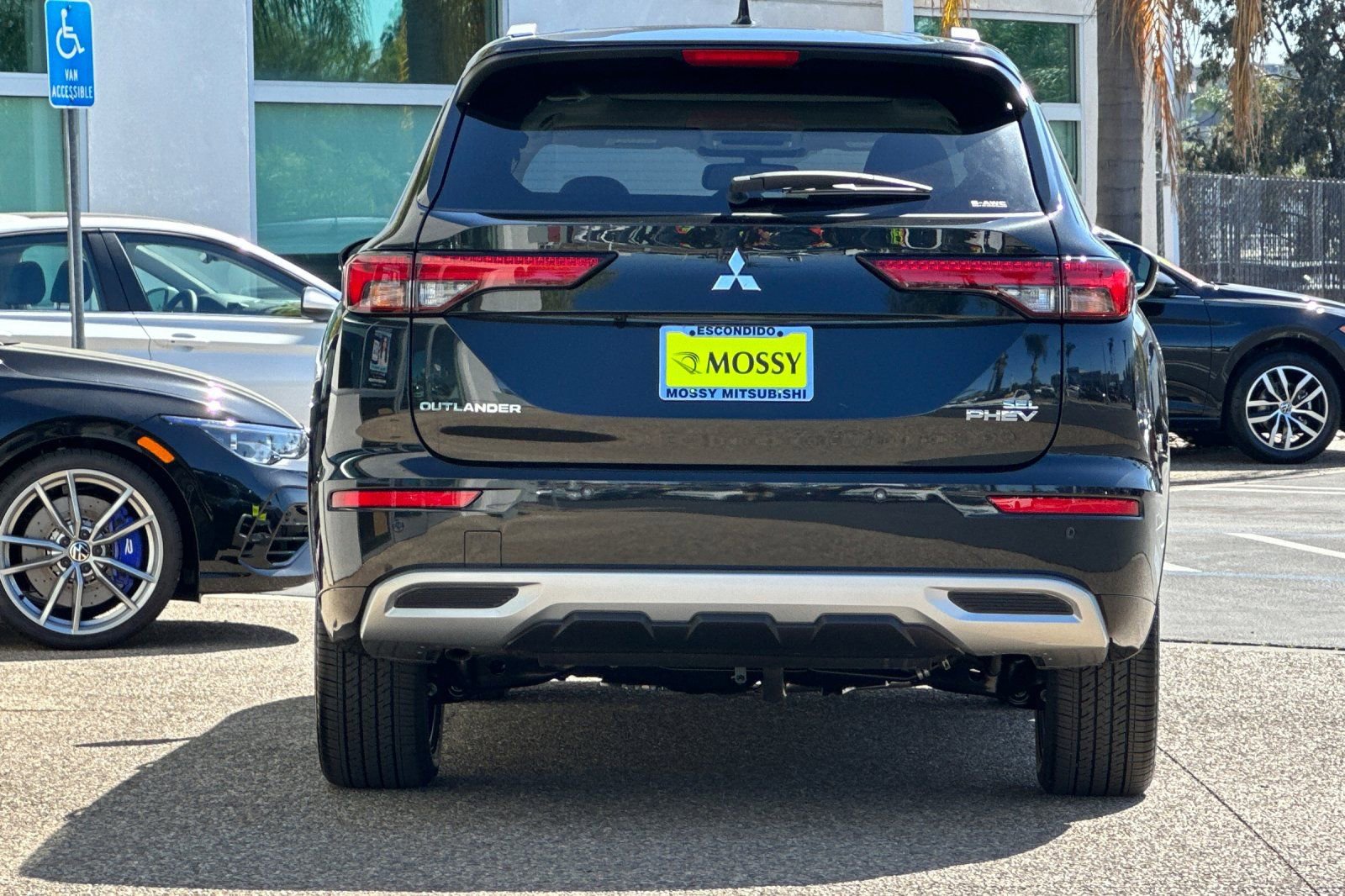 New 2025 Mitsubishi Outlander SEL image 5