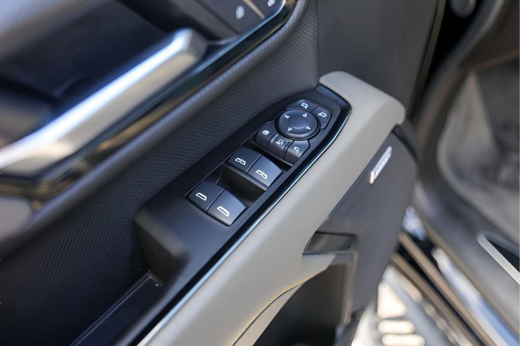 Certified 2025 Chevrolet Silverado 2500 ZR2 w/ Technology Package image 26