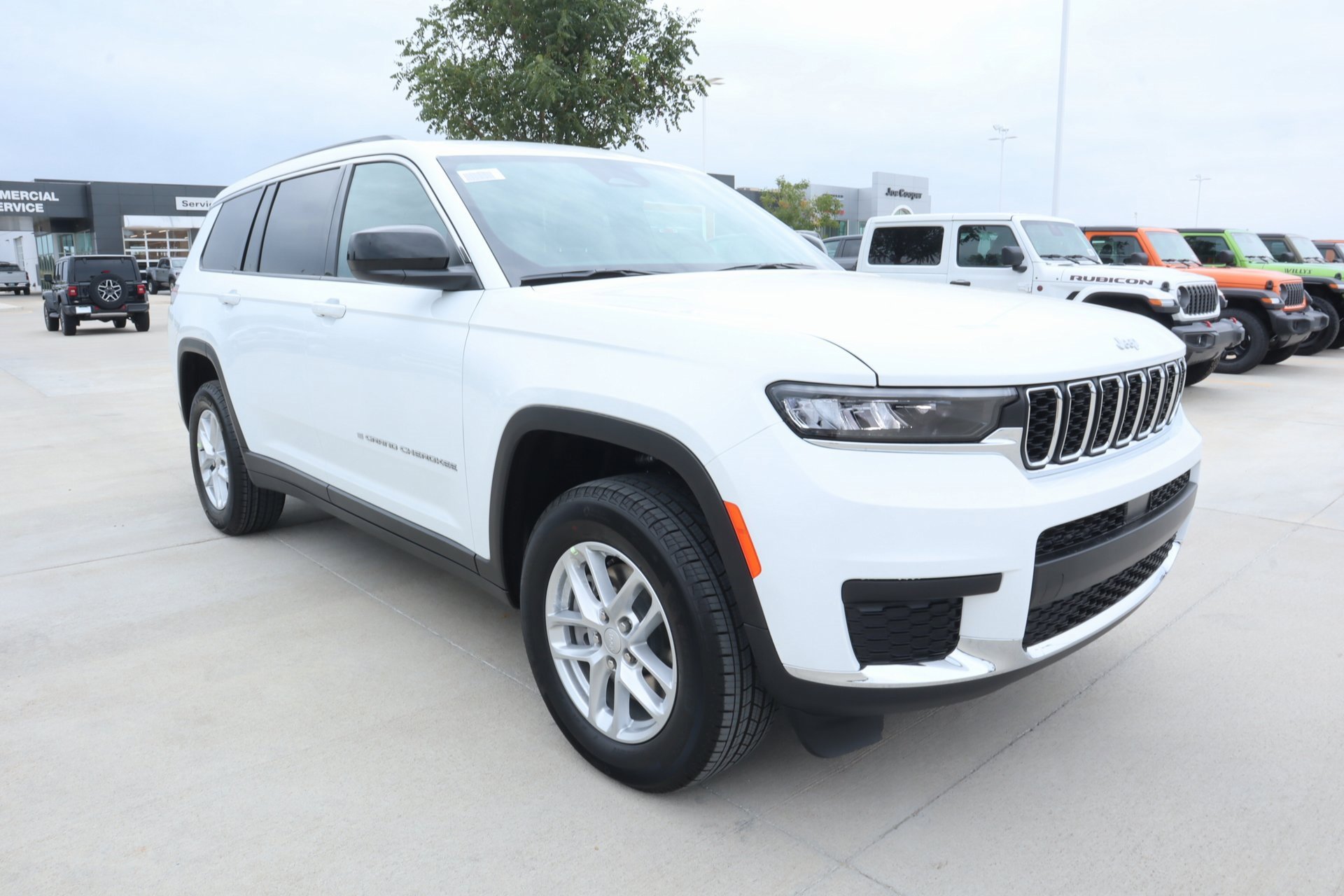 New 2025 Jeep Grand Cherokee L Laredo