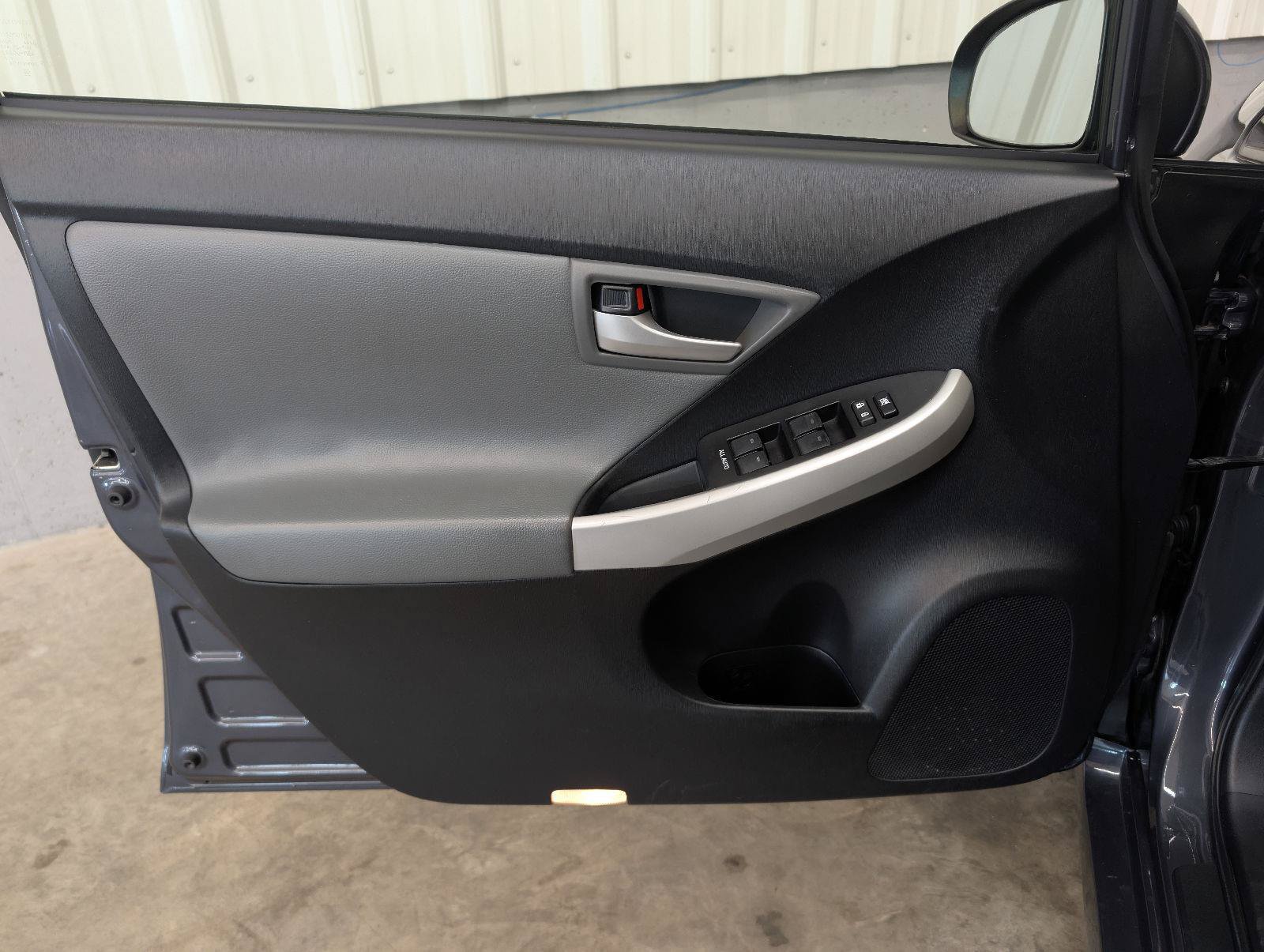 Used 2012 Toyota Prius Two FWD image 19