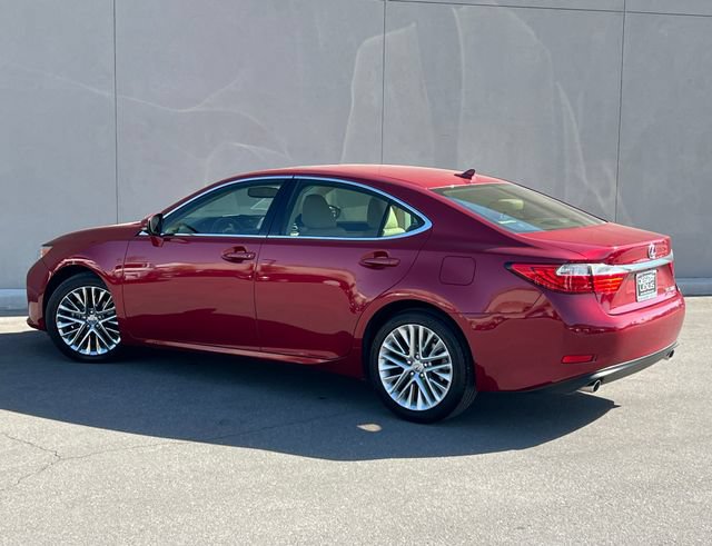 Used 2014 Lexus ES 350 w/ Luxury Package FWD image 6