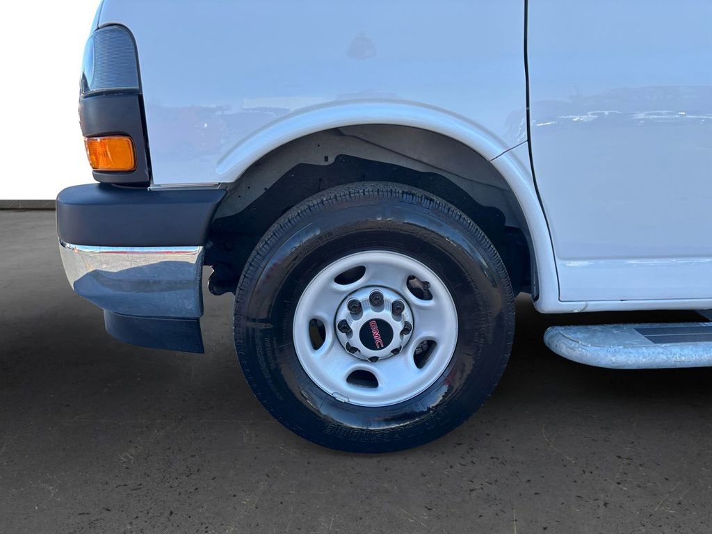 Used 2024 GMC Savana 2500 w/ Driver Convenience Package image 13