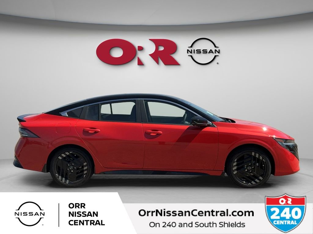 New 2026 Nissan Sentra SR w/ SR Premium Package FWD image 4