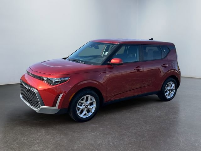 Used 2023 Kia Soul LX w/ LX Technology Package