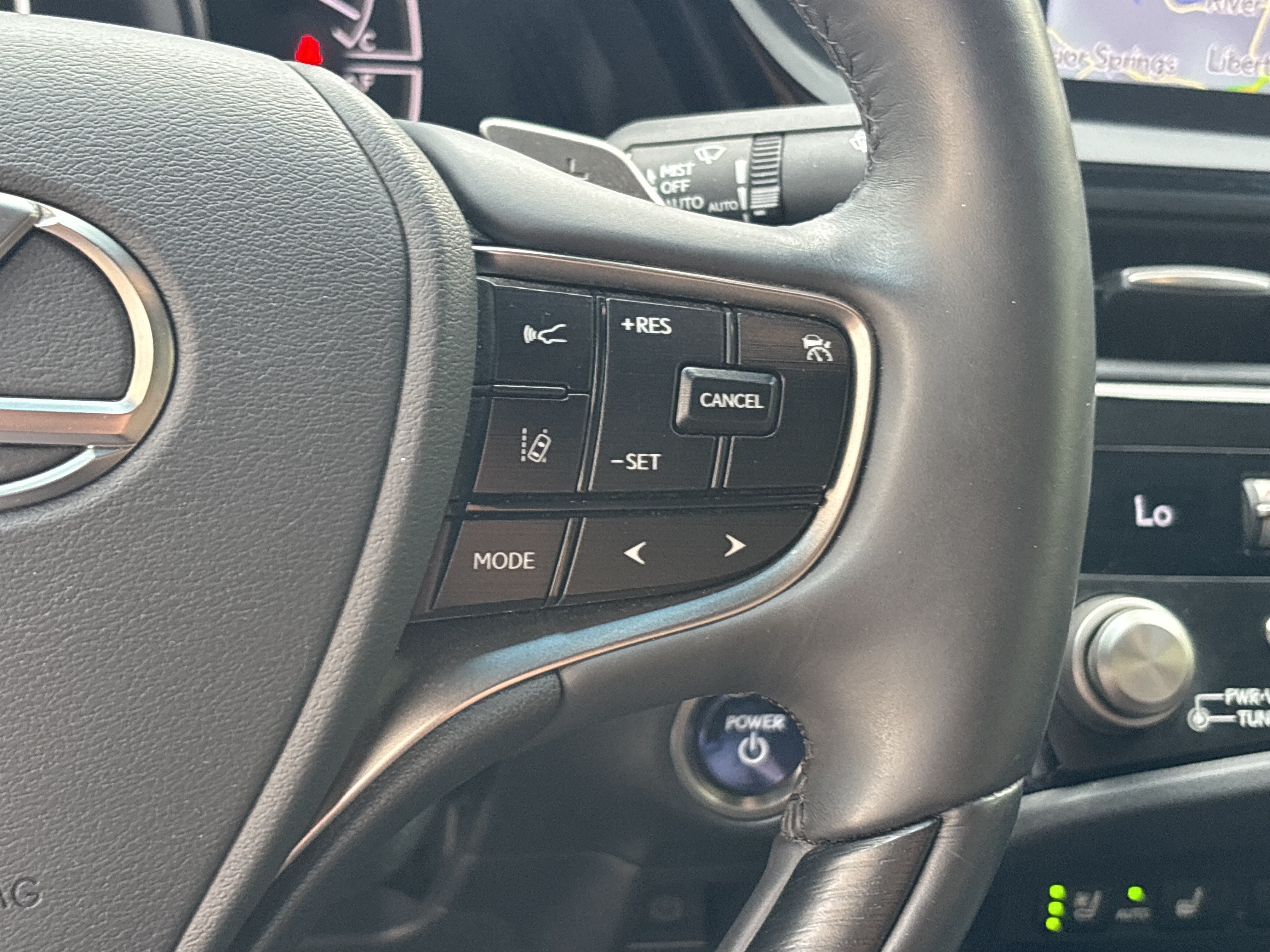 Certified 2022 Lexus ES 300h w/ Accessory Package 2 FWD image 20