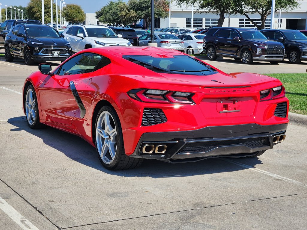 Used 2025 Chevrolet Corvette Stingray Premium Cpe w/ 3LT RWD image 3