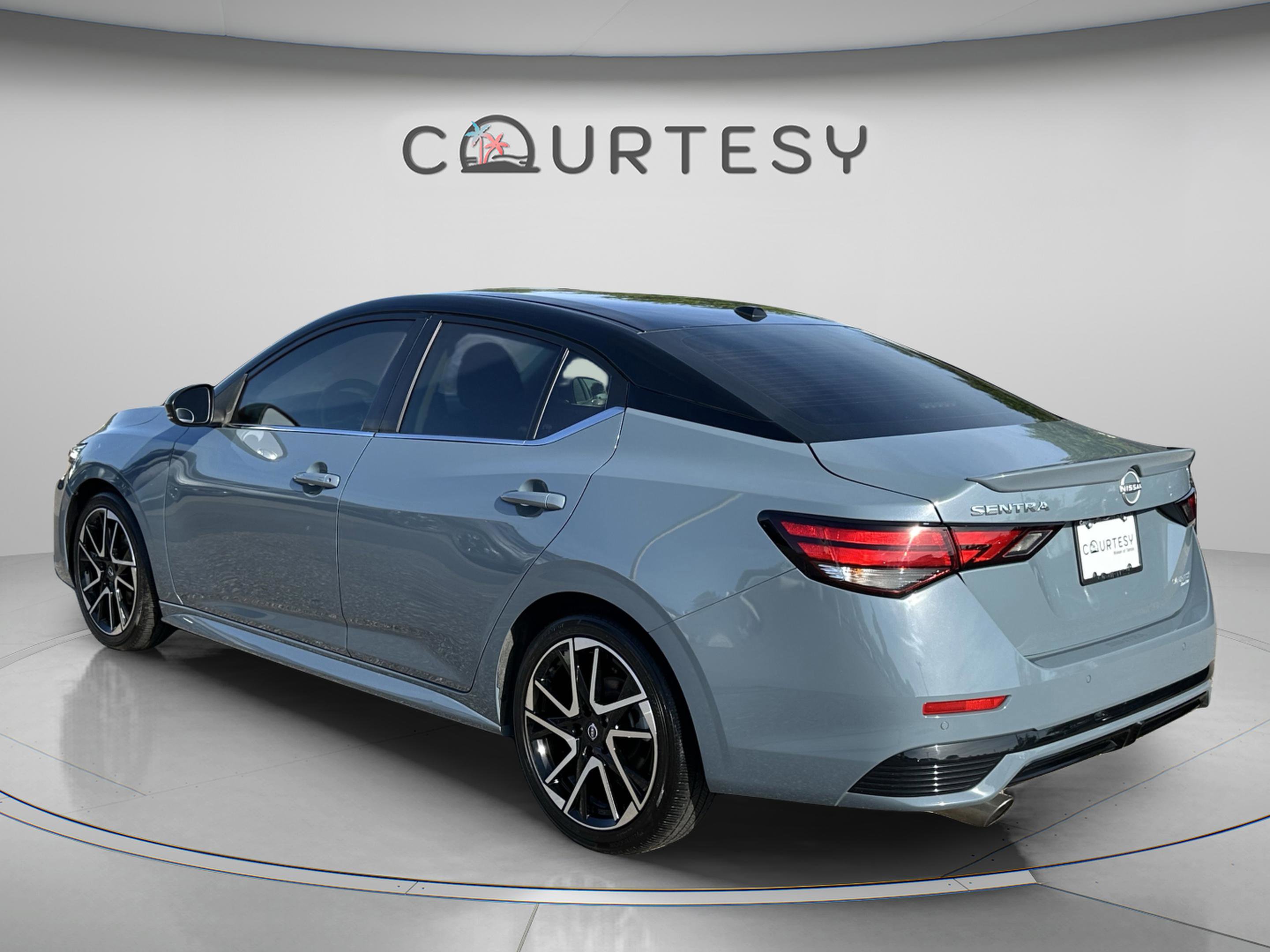 Certified 2025 Nissan Sentra SR image 5