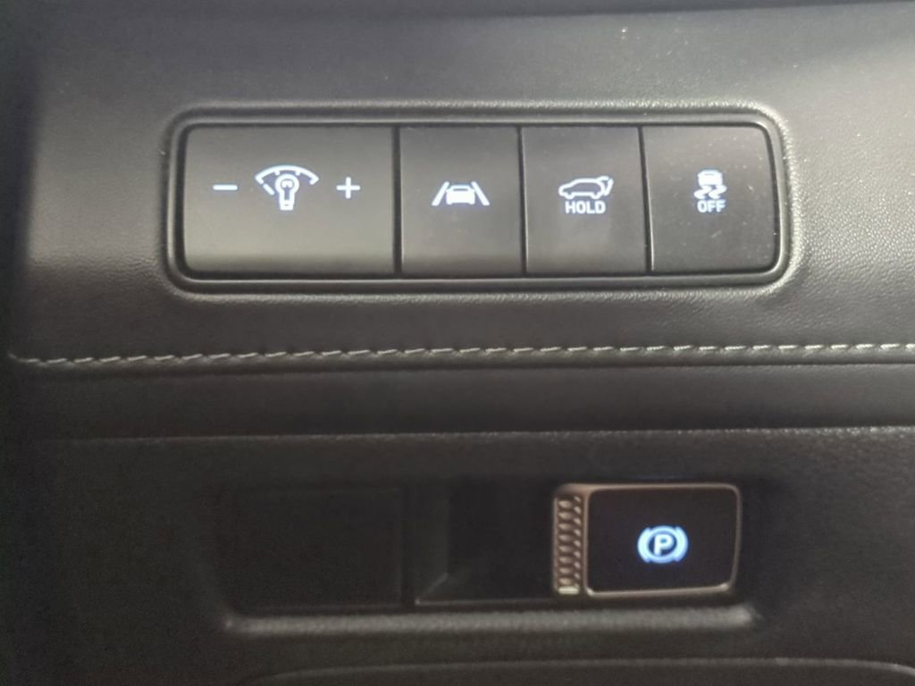 Used 2022 Hyundai Santa Fe Limited image 29