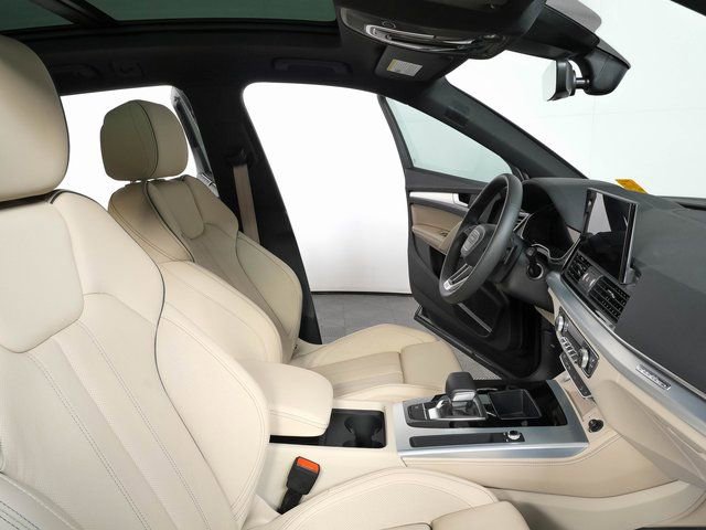 Used 2025 Audi Q5 2.0T Premium Plus AWD/4WD image 24